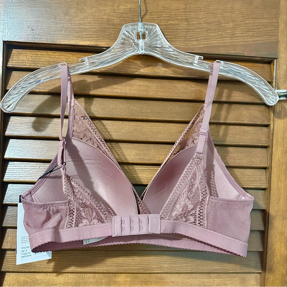 NEW Knix Lace Deep V Bralette - Picture 5 of 8